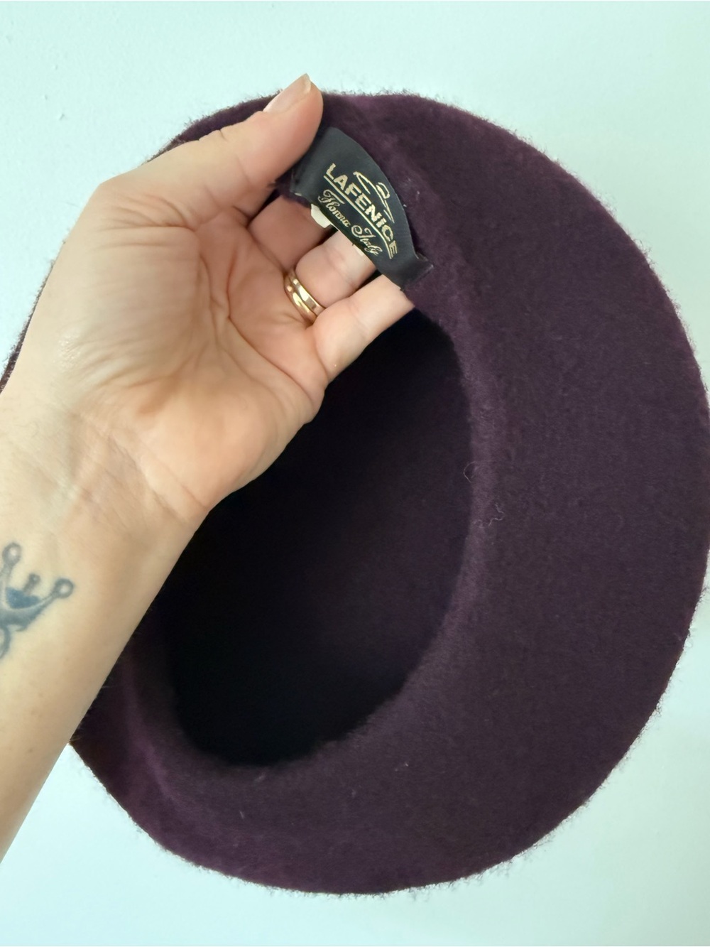 Lafenice made in Italy Women's Wool Beret in Deep Plum
